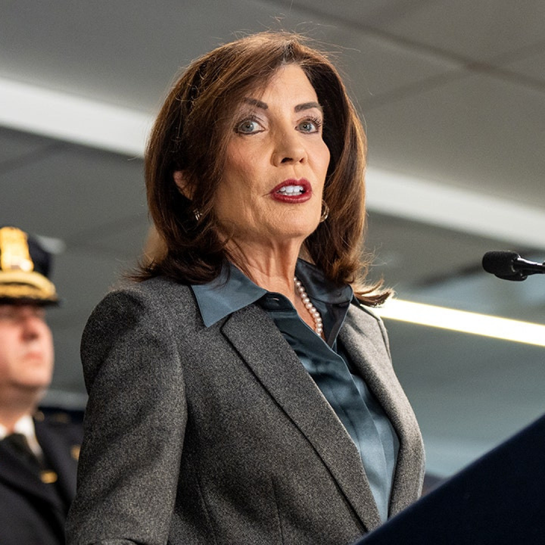 Teachers Unions Rally Against Hochul's Federal School Choice Plan